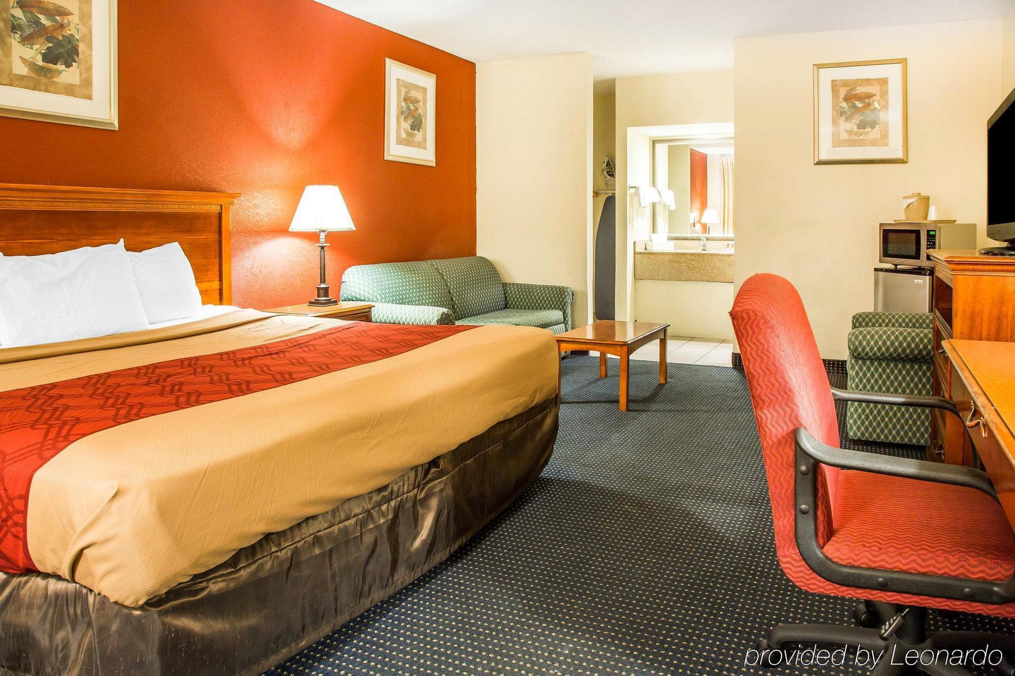 Red Carpet Inn Norwalk Kültér fotó