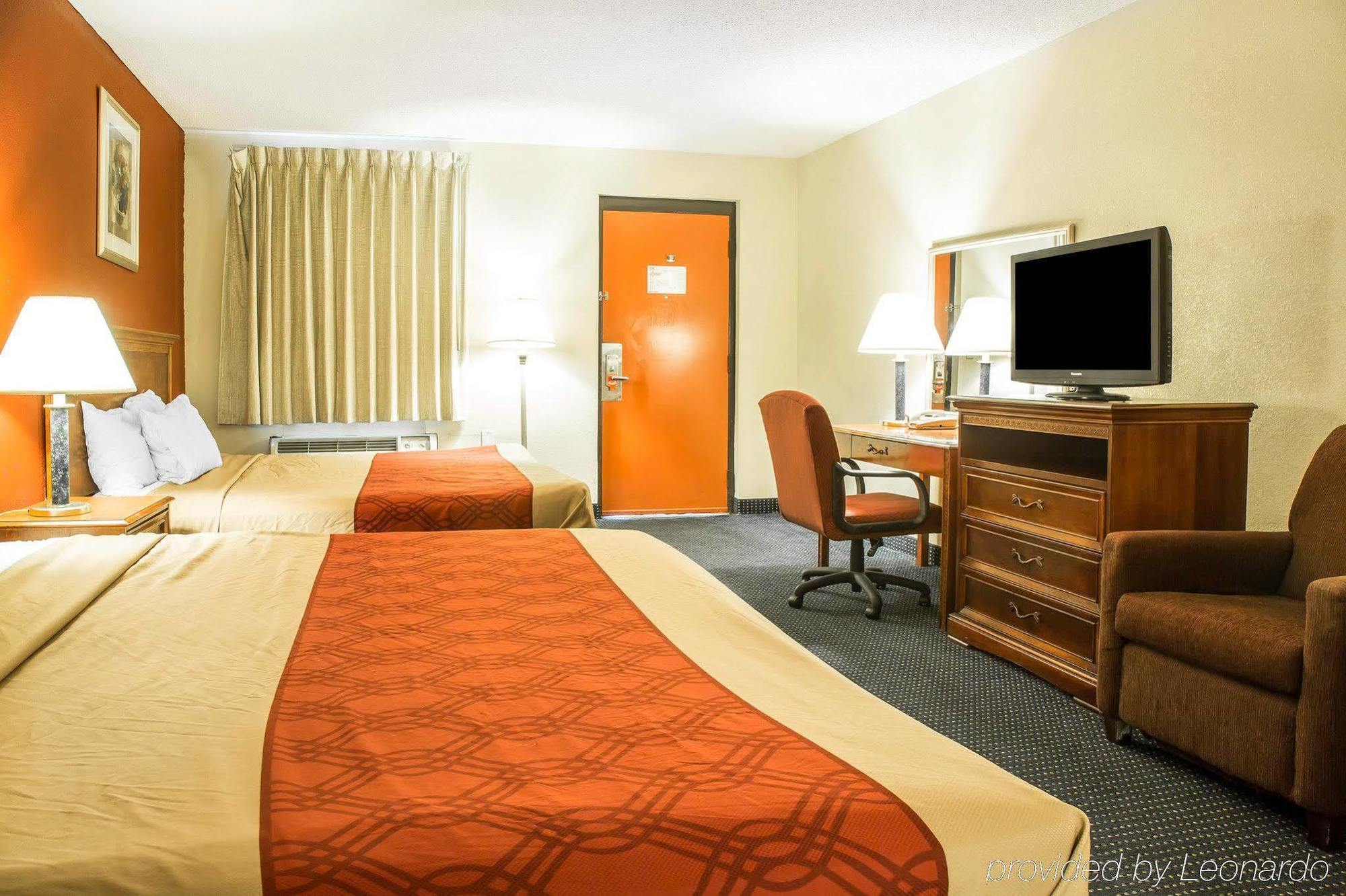 Red Carpet Inn Norwalk Kültér fotó